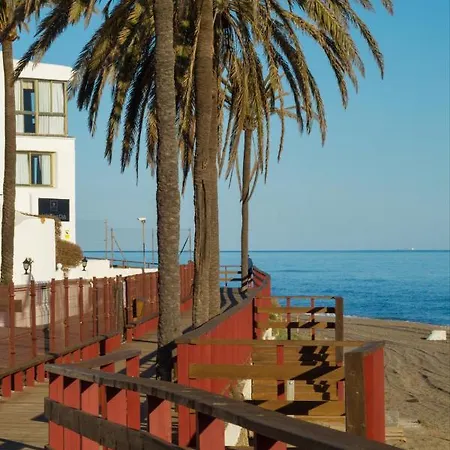 Apartment 1 Line Beachfront With Stunning Sea View