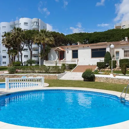 1 Line Beachfront With Stunning Sea View Apartment *