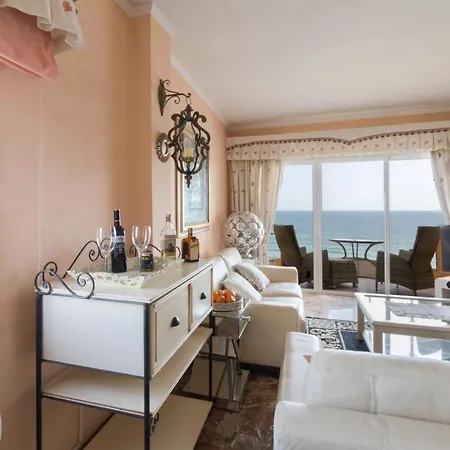 1 Line Beachfront With Stunning Sea View Apartment *