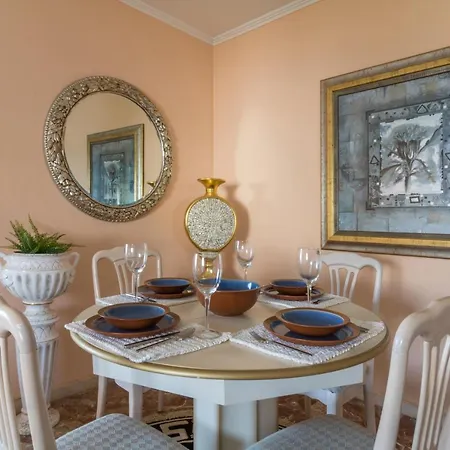 1 Line Beachfront With Stunning Sea View Apartment